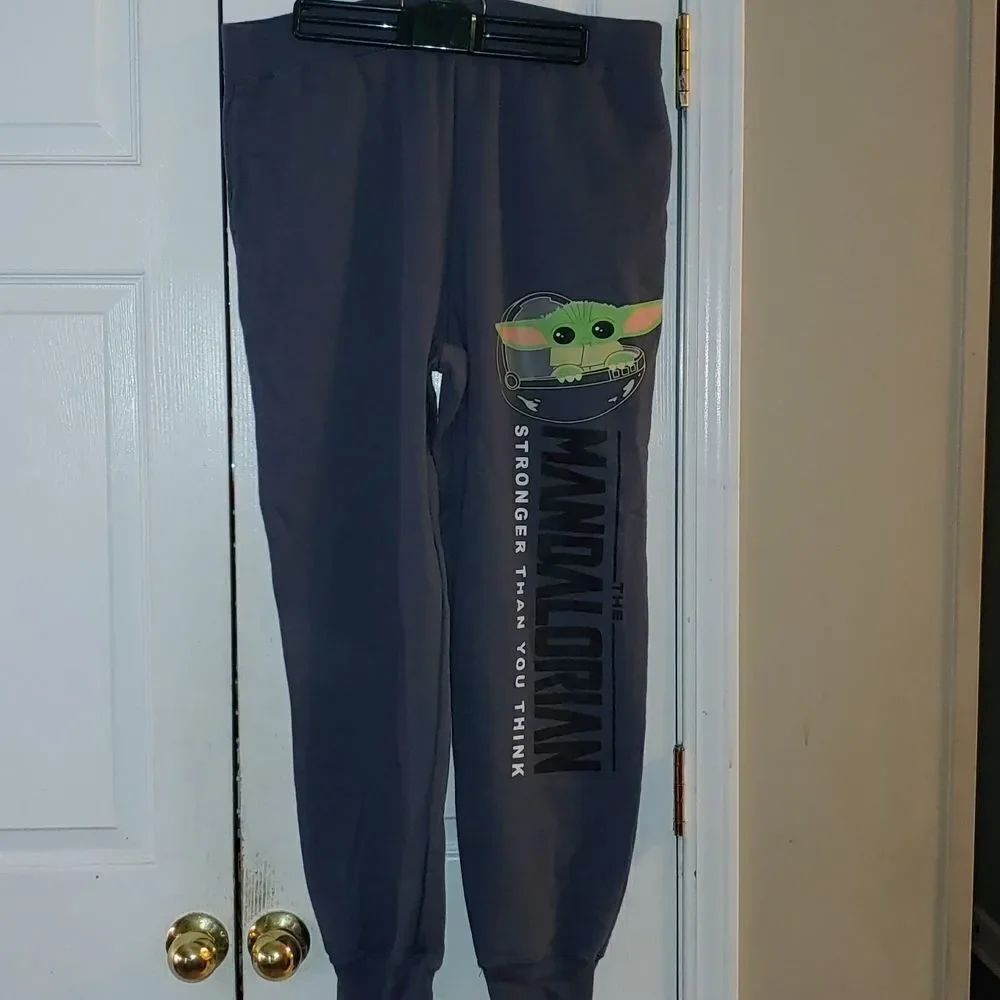 Juniors Star Wars Baby Yoda Sweatpants Sz XL EUC